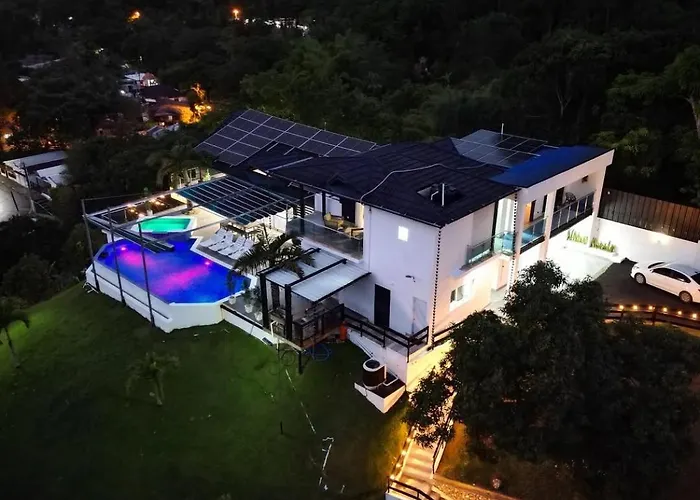 Villa Ana